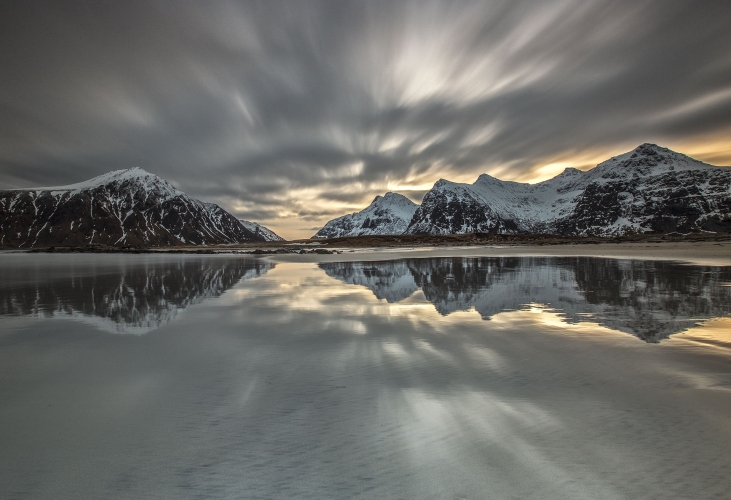 IL POTERE DELLA LUCE